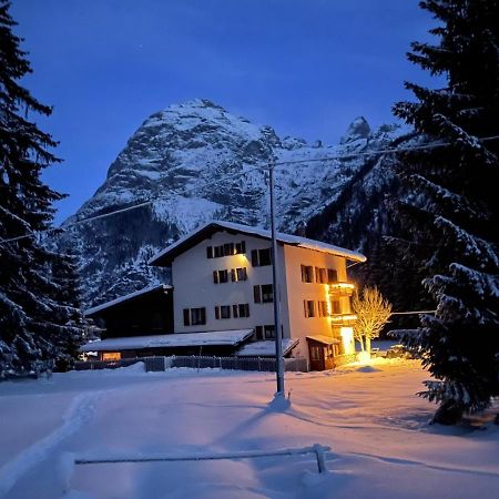 Al Cervo Albergo - Hotel Stabiziane Exteriér fotografie